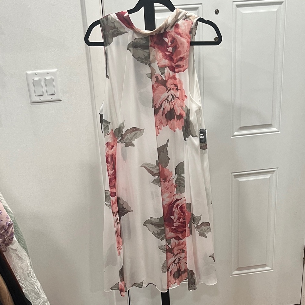 Robbie Bee Pink and Gray Floral Midi Dress